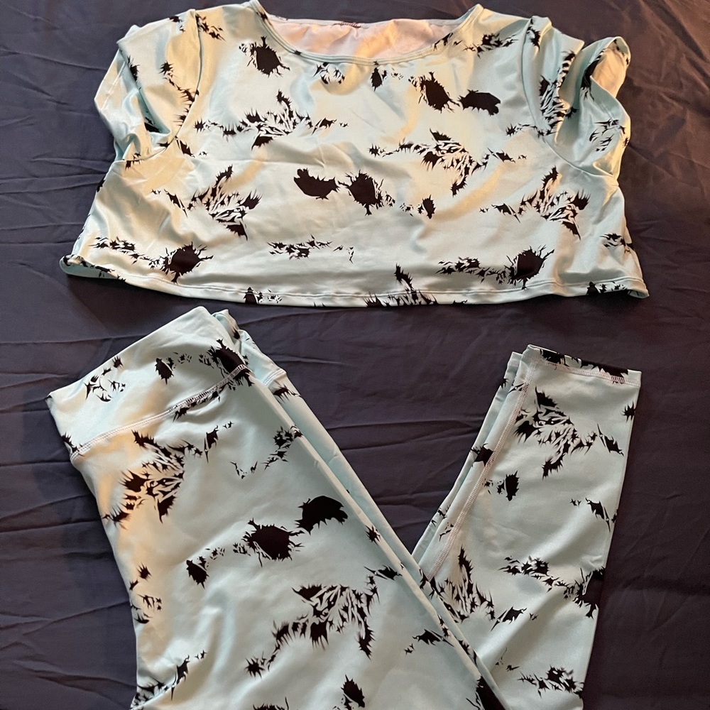 Shein work out top & bottom